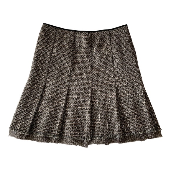 Elie Tahari Dresses & Skirts - ELIE TAHARI Vintage Wool Tweed Skirt Size 8